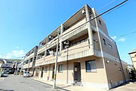 キャトル・ブランシュ  ｜ 京都府京都市西京区山田北山田町（賃貸マンション2LDK・2階・61.71㎡） その1