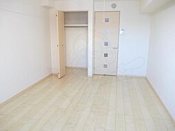 近鉄京都線 上鳥羽口駅 徒歩4分の賃貸マンション 1階1Kのリビング/ダイニング