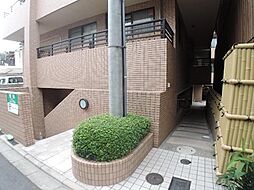 8 / 12