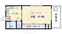 ファミユ 1階