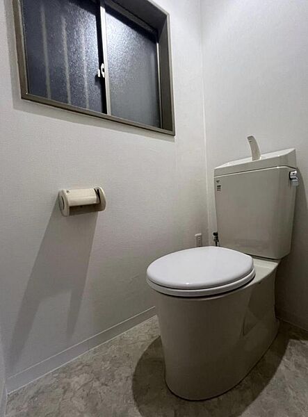 トイレを拡大表示