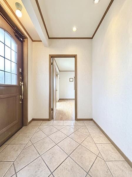 玄関を拡大表示