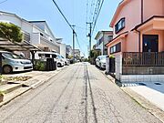 前面道路です、ぜひ現地にて、実際の広さや開放感をお確かめください。