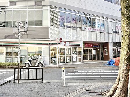 ショッピング セブンタウン常盤平店まで徒歩約12分(830m)