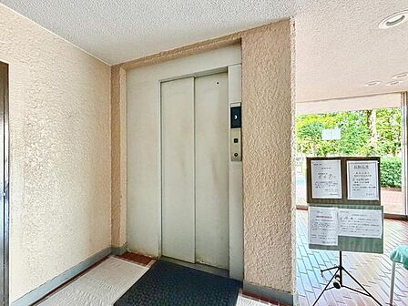 住まいの快適性を左右するエレベーターも管理が行き届いており、心地よいスタートを。