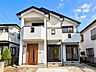 外観：青空に映える堂々たる佇まい。大切に住まわれてきた中古戸建ならではの落ち着きと、安心感があります。