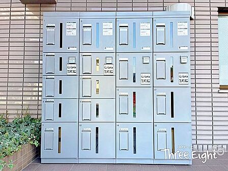 敷地内には宅配ボックスが付いています♪不在時でも荷物の受け取りが可能ですので、気兼ねなくネットでのお買い物も楽しめます!◆0120-1919-80◆