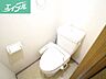 トイレ：別のお部屋の写真です。実際とは異なります。