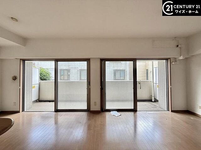 リビング/ダイニング 東武伊勢崎線 梅島駅 徒歩7分