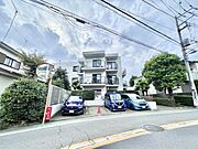 【外観】年月を重ねても色褪せない住環境