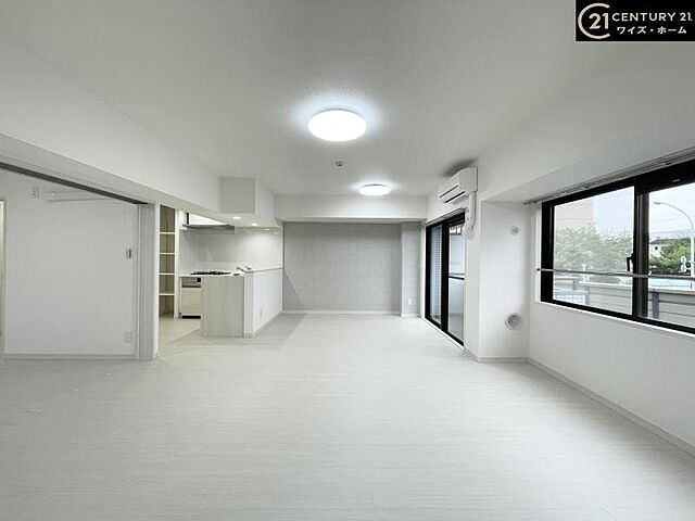 リビング/ダイニング 足立区新田1丁目