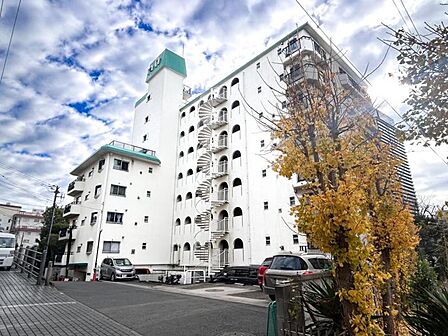 【外観】 毎日の暮らしに寄り添う、優しい雰囲気の外観が魅力です。