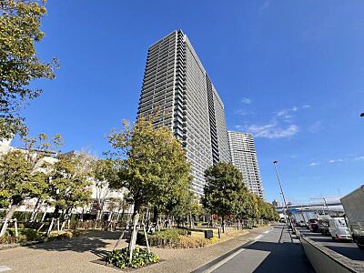 外観:【外観】帰宅時には、どこかほっとする。そんな素敵なマンション 外観:【外観】帰宅時には、どこかほっとする。そんな素敵なマンション