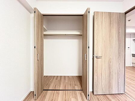 【収納】 各部屋に収納が充実しており、整理整頓がしやすい設計です。