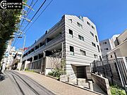 【外観】　帰宅時には、どこかほっとする。そんな素敵なマンション
