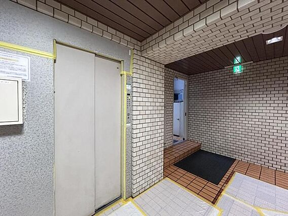【エントランス...