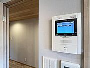 【設備】　快適な暮らしをサポートするTVモニターホン付きです。