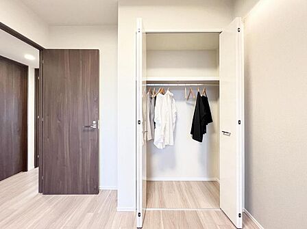 【収納】各部屋に収納が充実しており、整理整頓がしやすい設計です。