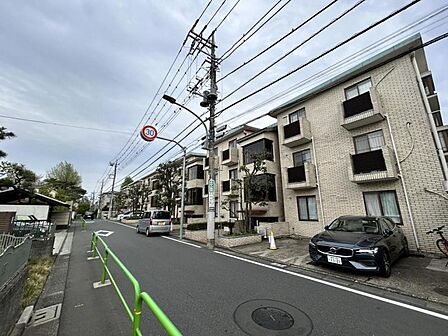 【外観】堂々たる趣 余裕を感じさせる上質な佇まい