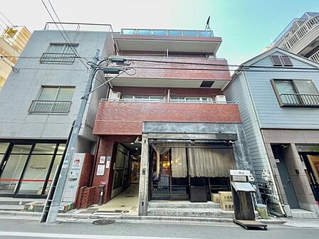 【外観】存在感のある堂々とした外観