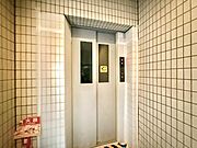 【エレベーター】しっかりと管理が行き届いており、いつも共用部は綺麗に保たれています