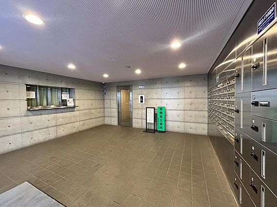 【エントランス...