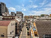 【眺望】　解放感あふれる都心の眺望と、閑静な住宅街の静けさが調和する贅沢な景色。