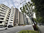 毎日の暮らしに寄り添う、優しい雰囲気の外観が魅力です。