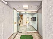 【エントランス】　いつも綺麗に保たれているエントランス