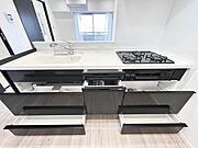 【キッチン】家事動線に配慮された設計です。