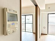 【設備】　家族の安全を守るTV付インターホン