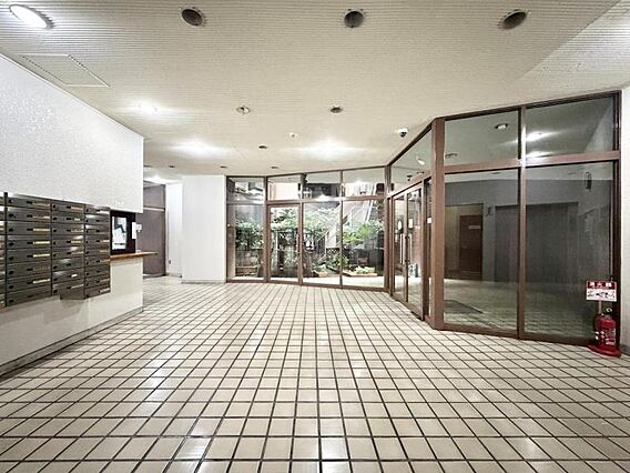 【エントランス...