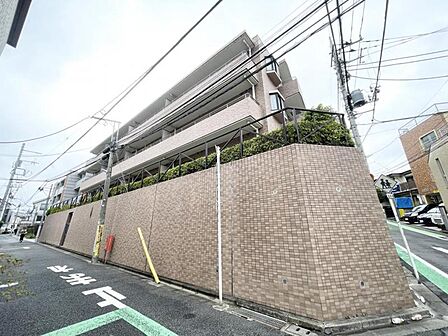 【外観】 毎日の暮らしに寄り添う、優しい雰囲気の外観が魅力です。