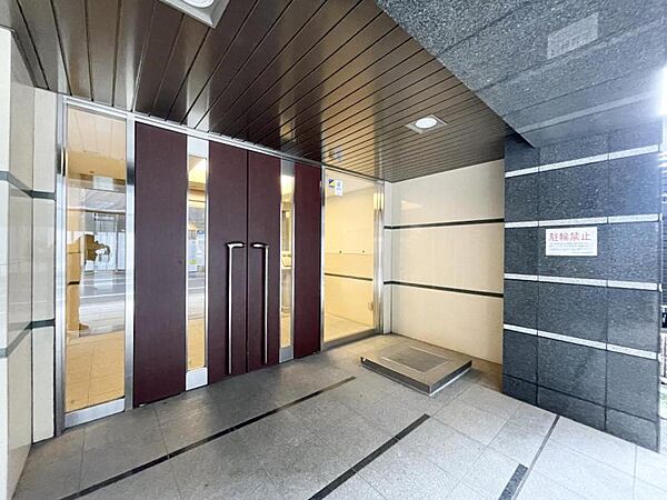 エントランスを拡大表示