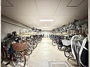【駐輪場】　広く停めやすい駐輪場