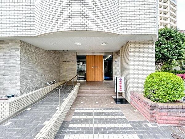 エントランスを拡大表示