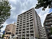 【外観】分譲マンションならではの品のある外観です。
