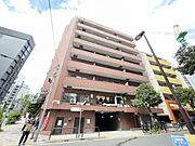 【外観】洗練された印象を与える外観デザイン