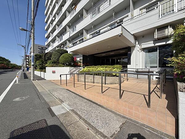 エントランスを拡大表示