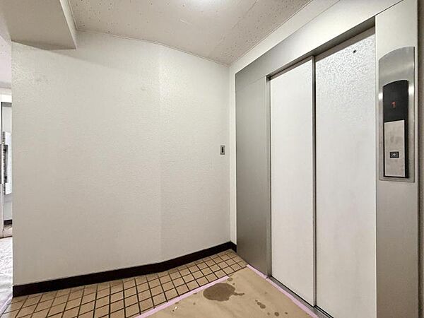 エントランスを拡大表示