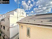 【眺望】　落ち着いた住宅街の風景を望む眺望