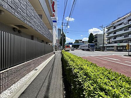 【周辺環境】穏やかな街並みに包まれた住環境。