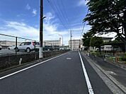 【周辺環境】生活の利便性と落ち着きを兼ね備えた立地。