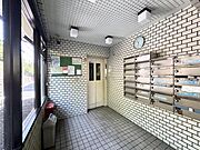 【エントランス】品のある雰囲気が感じられます。