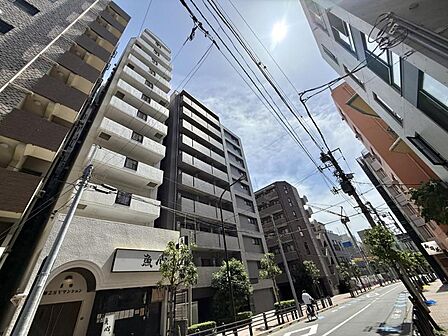 【外観】周囲の街並みに調和した外観です。