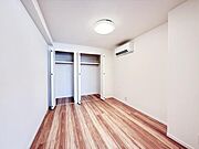 【洋室：5.8帖】　使い方に柔軟性があり、個室としても趣味の部屋としても利用可能です。