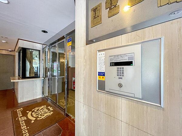 エントランスを拡大表示
