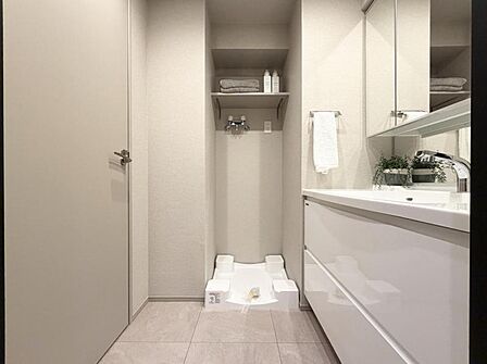 【洗面台】暮らしに寄り添う使いやすい空間。