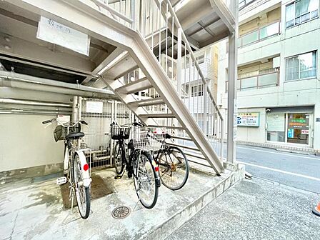 【駐輪場】 しっかりと管理が行き届いた駐輪場
