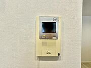 【TVインターホン】安心を見える形にしたTV付インターホン。